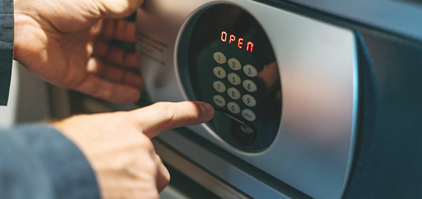 Cash Safe Openers in Mendota, California