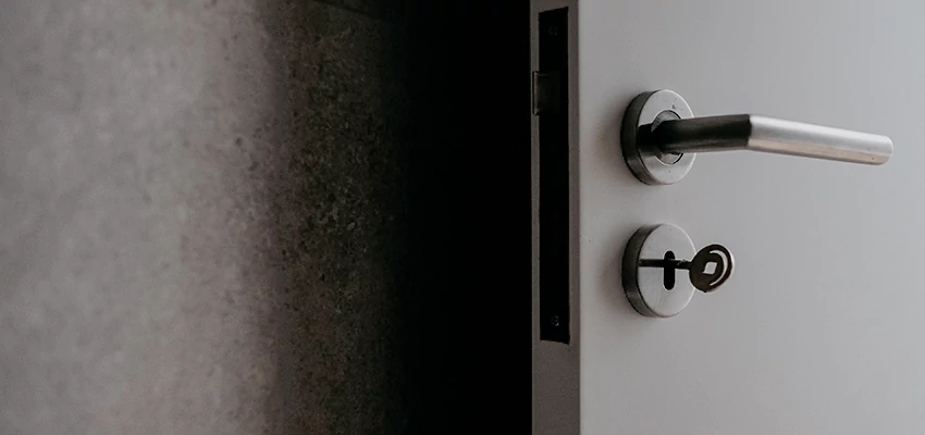 Front Door Handle Repair And Installation in Mendota, CA