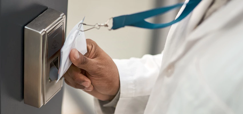 Commercial Locksmith For Rekey in Mendota, CA